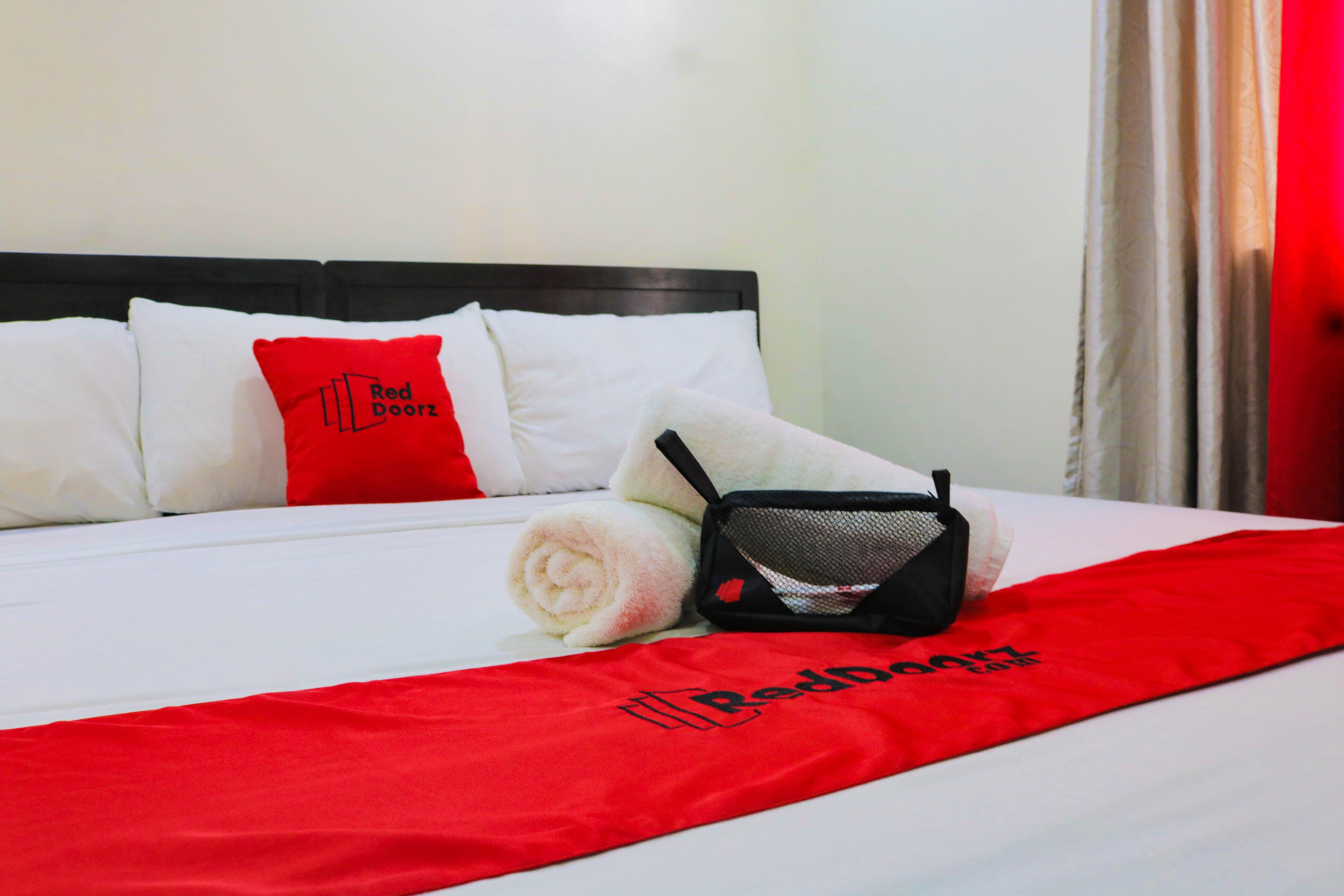 Reddoorz Plus @ Mabolo Cebu Kültér fotó